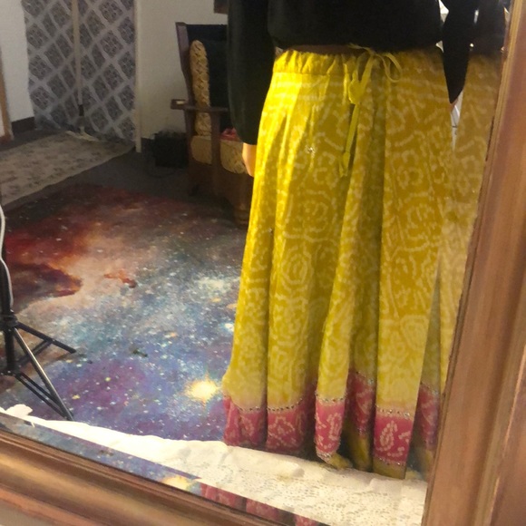 VINTAGE HIPPIE BOHO SILK FESTIVAL SKIRT S-L RARE - Picture 7 of 8